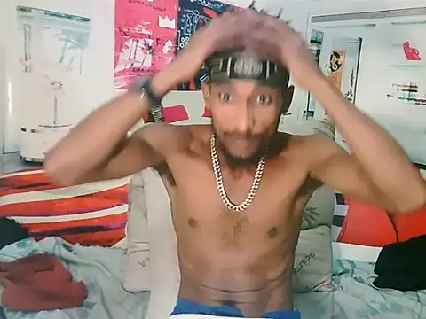 Snapshot of EroticPoison69 chatting on 1, 3, 2026 EroticPoison69 online show from 1, 3, 2026