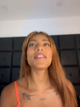 SinLunaXXX online show from 9, 5, 2026