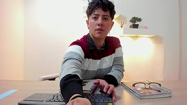 Gaia n Nix online show from 17, 2, 2026