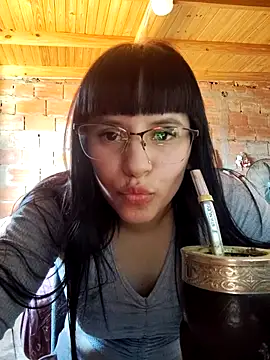 lolaa0777 online show from 28, 4, 2026