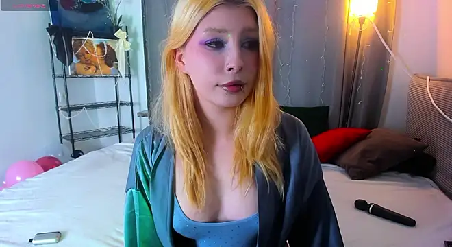 WarmAtEdges online show from 21, 2, 2026