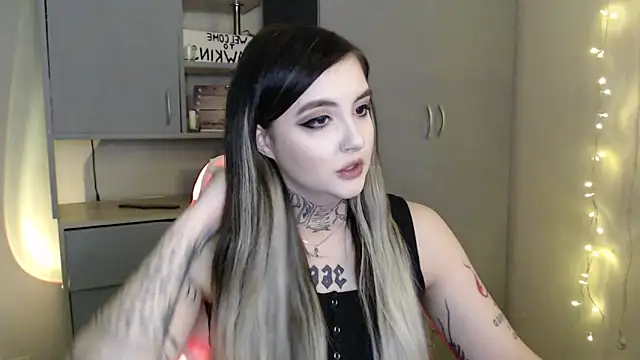 Rin Tozier online show from 16, 2, 2026