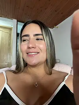 Snapshot of Miilana_ chatting on 3, 5, 2026 Miilana online show from 3, 5, 2026