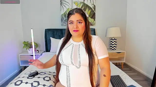 Snapshot of AgathaBloom_ chatting on 28, 2, 2026 AgathaBloom online show from 28, 2, 2026