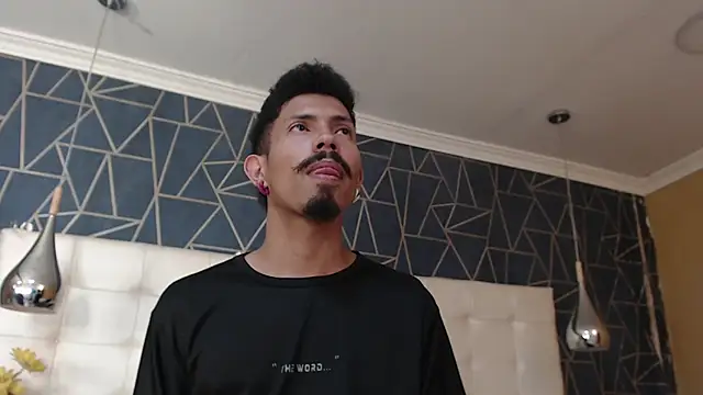 Snapshot of NoaahTylor chatting on 11, 2, 2026 NoaahTylor online show from 11, 2, 2026