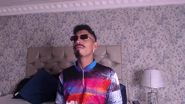 Snapshot of NoaahTylor chatting on 21, 2, 2026 NoaahTylor online show from 21, 2, 2026