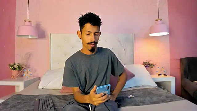 NoaahTylor online show from 30, 3, 2026