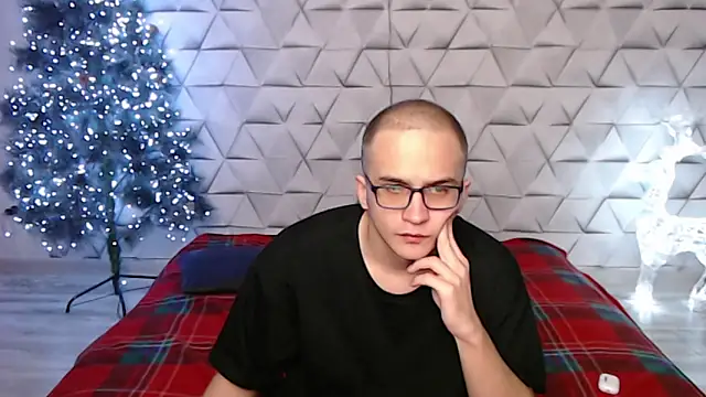 Pure Aura online show from 14, 2, 2026