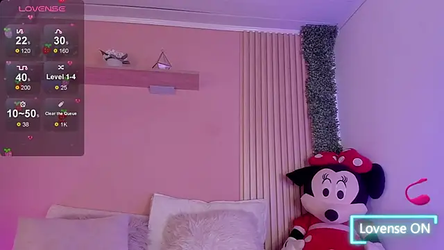 Snapshot of Winnie_cutee chatting on 22, 4, 2026 Winnie cutee online show from 22, 4, 2026