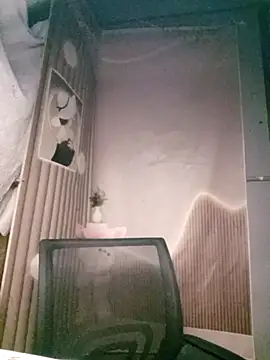 Girl-crazy1 online show from 25, 3, 2026