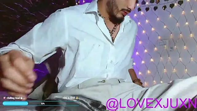 LovexJuxn8 online show from 20, 5, 2026