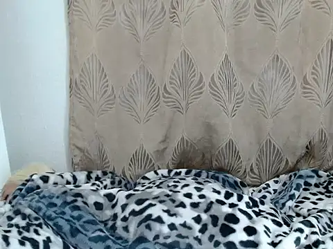 BootyCaramelxx online show from 14, 2, 2026