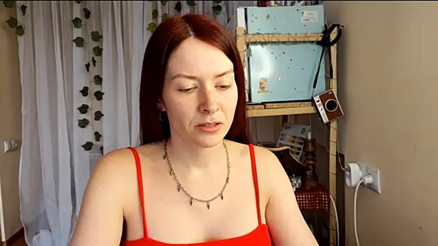 Snapshot of Kamila_Moore_ chatting on 3, 3, 2026 Kamila Moore online show from 3, 3, 2026