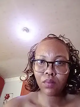 Snapshot of ShantelBootyBoobs chatting on 9, 6, 2026 ShantelBootyBoobs online show from 9, 6, 2026