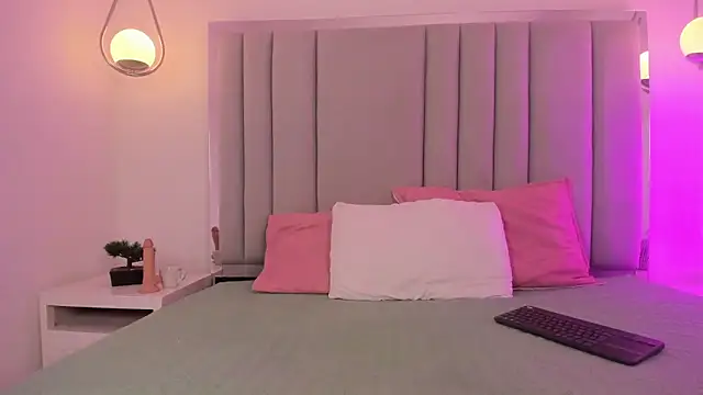 Alina Bond online show from 3, 3, 2026