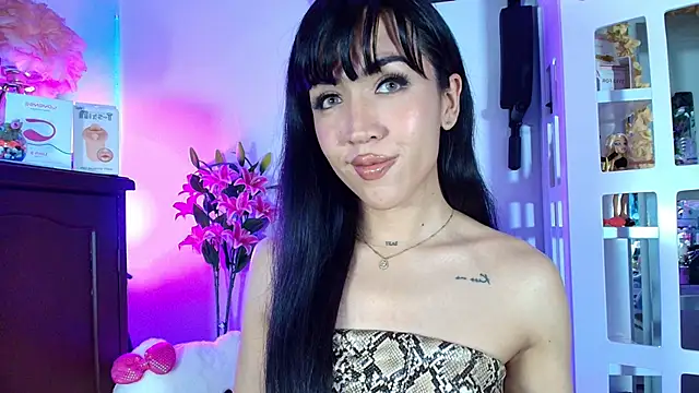 Yiyii online show from 16, 5, 2026