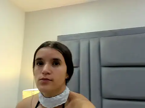 HollyOlson online show from 6, 3, 2026