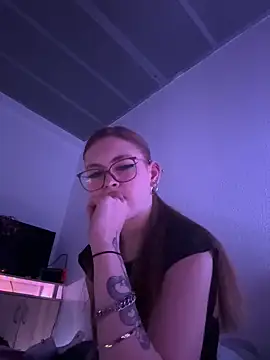 Milli-Kiss online show from 8, 3, 2026