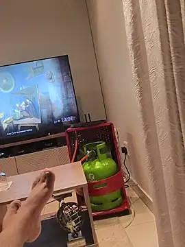 Dkny boy online show from 12, 2, 2026