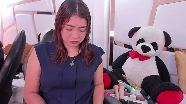 antonella moon7 online show from 7, 4, 2026