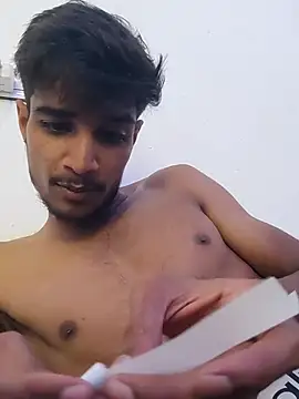Snapshot of kaushikhotty chatting on 4, 7, 2026 kaushikhotty online show from 4, 7, 2026