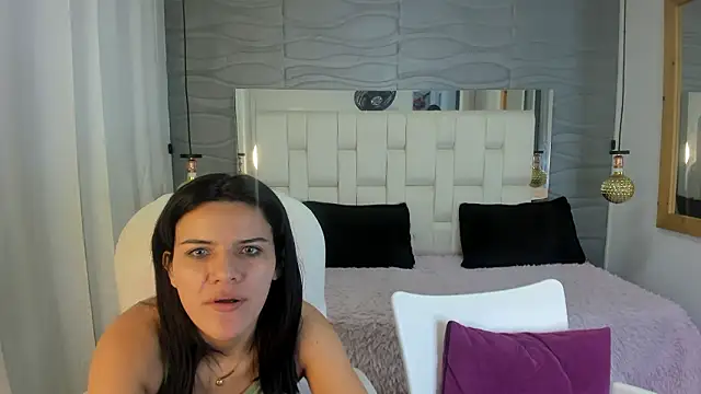 Veyra sereny online show from 20, 3, 2026