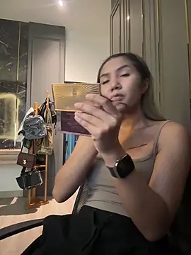 Alittleasaingirl online show from 19, 5, 2026