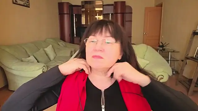 Tori Twirl online show from 24, 2, 2026