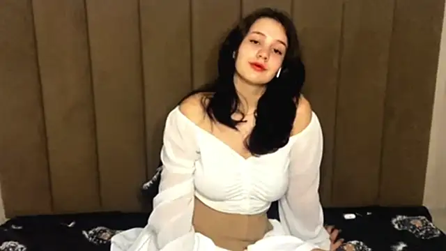 HereLora online show from 4, 4, 2026