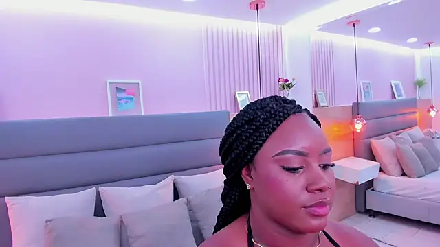 laia fisher  online show from 2, 4, 2026