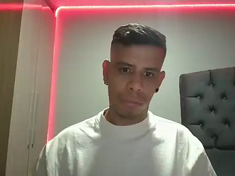 WILD BIGCOCK35 online show from 1, 3, 2026