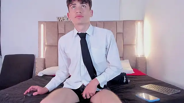 Noir Sebas online show from 27, 3, 2026