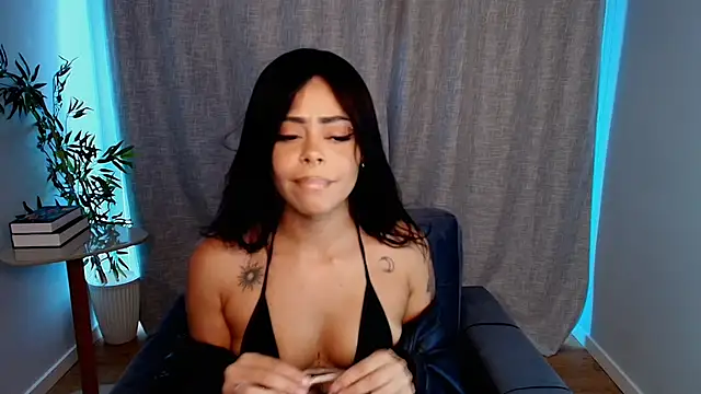 Snapshot of Pauline_Clark chatting on 18, 2, 2026 Pauline Clark online show from 18, 2, 2026