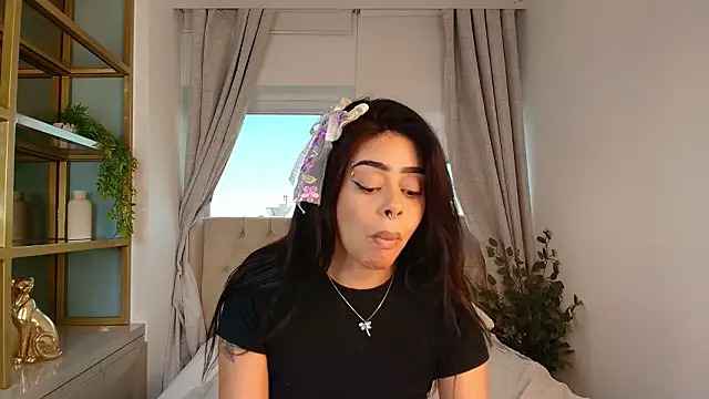 Pauline Clark online show from 25, 3, 2026