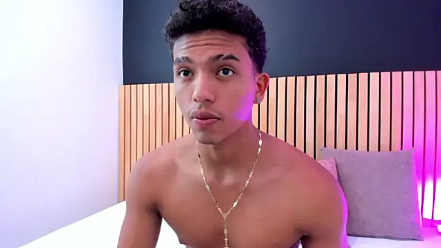 jhoystrong  online show from 28, 2, 2026