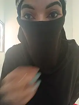 aminaa  online show from 14, 7, 2026