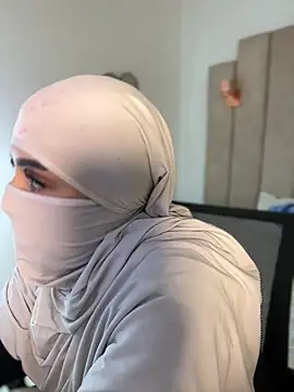 rashaaa  online show from 8, 4, 2026