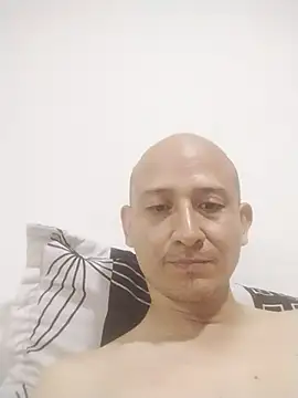 Snapshot of Diego19871 chatting on 24, 7, 2026 Diego19871 online show from 24, 7, 2026