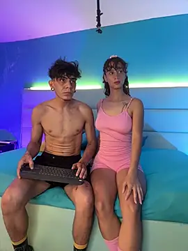 abrilandjulian online show from 3, 3, 2026