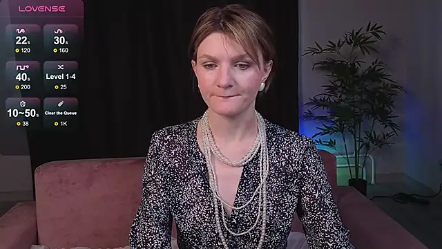 Snapshot of BjorkLight chatting on 3, 3, 2026 BjorkLight online show from 3, 3, 2026