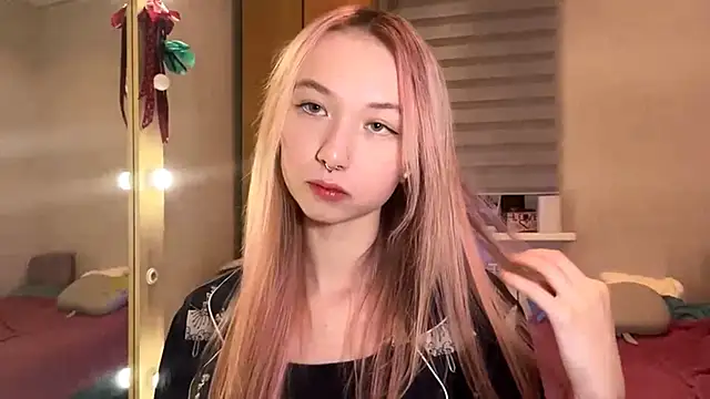 Snapshot of PinkTraible chatting on 14, 2, 2026 PinkTraible online show from 14, 2, 2026