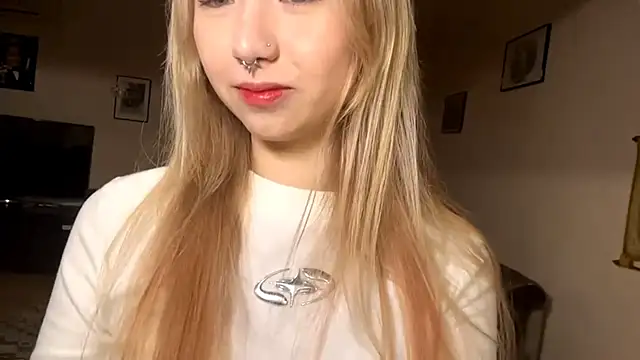 Snapshot of PinkTraible chatting on 3, 3, 2026 PinkTraible online show from 3, 3, 2026