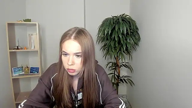 TishShazier online show from 14, 2, 2026