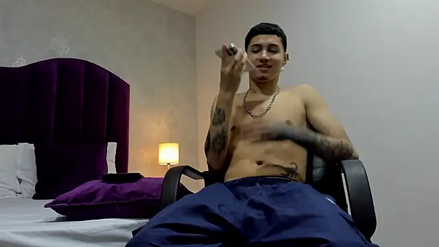 Snapshot of JoshBeech chatting on 19, 2, 2026 JoshBeech online show from 19, 2, 2026