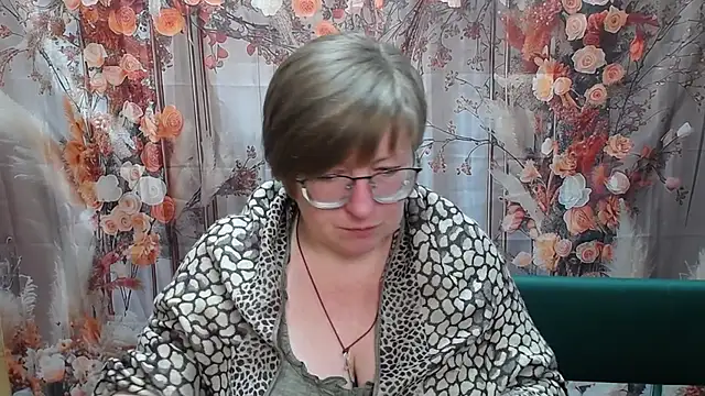 Snapshot of RadaChudna chatting on 25, 4, 2026 RadaChudna online show from 25, 4, 2026