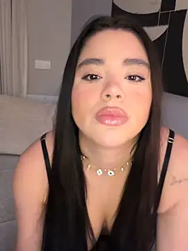 Snapshot of lanaprado chatting on 5, 4, 2026 lanaprado online show from 5, 4, 2026