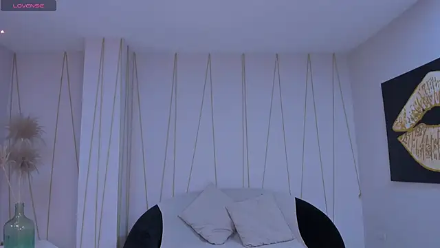 CarolineEvans x online show from 28, 3, 2026