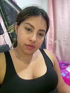 Snapshot of Emiily_joee_ chatting on 2, 5, 2026 Emiily joee online show from 2, 5, 2026