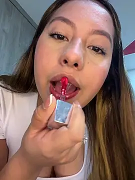 Snapshot of Emiily_joee_ chatting on 26, 5, 2026 Emiily joee online show from 26, 5, 2026