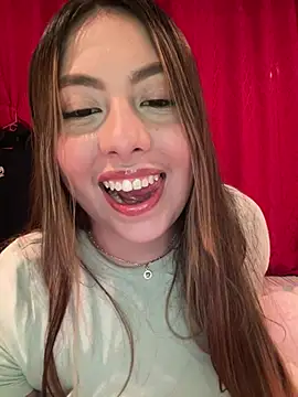 Snapshot of Emiily_joee_ chatting on 29, 5, 2026 Emiily joee online show from 29, 5, 2026